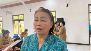 20250915_Yovita-Bulan-Ketua-TP-PKK-Mahulu-menyoroti-konsistensi-pengembangan-batik-khas-daerah.jpg