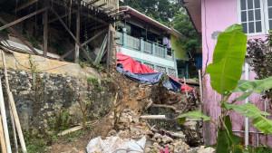20250916_Kondisi-terbaru-rumah-milik-Agus-Rompon-korban-longsor-yang-berada-di-Klandasan-Ilir.jpg