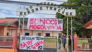 20250917_aksi-mogok-kerja_guru_SD-dan-SMP-Negeri_Kutai-Barat_Kubar_TPP-dipotong.jpg