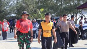 20250919-bersih-pantai-Nipah-Nipah.jpg