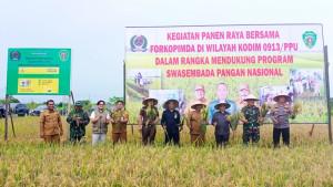 20250924_Kepala-Bulog-Kanca-Paser-Muhammad-Mukhlis_1.jpg