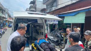 20250929_Samapta-Polresta-Balikpapan-evakuasi-lansia-terluka-di-terminal.jpg