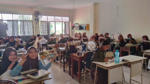 20250929_Suasana-Program-Makan-Bergizi-Gratis-MBG-di-SMKN-3-Balikpapan.jpg