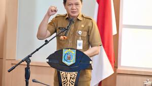 20251001_Bupati-Paser-Fahmi-Fadli-saat-hadir-dalam-kegiatan-FGD-hilirisasi-produk-unggulan.jpg