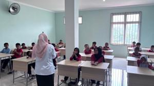 20251008-skeolah-rakyat.jpg