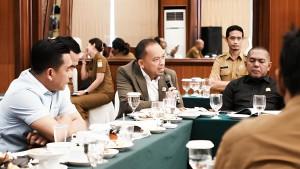 20251008_DPRD-Ingatkan-Kelurahan-di-Balikpapan.jpg