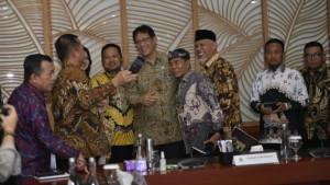 20251008_Gubernur-Kaltim_Rudy-Masud_Menkeu-Purbaya_pemangkasan-transfer-ke-daerah_TKD_2.jpg20251008_Gubernur-Kaltim_Rudy-Masud_Menkeu-Purbaya_pemangkasan-transfer-ke-daerah_TKD_3.jpg20251008_Gubernur-Kaltim_Rudy-Masud_Menkeu-Purbaya_pemangkasan-transfer-ke-daerah_TKD_5.jpg
