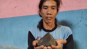 20251009_batu-hitam-meteor.jpg