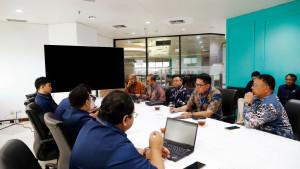 20251010_-Walikota-Samarinda-Andi-Harun-saat-melakukan-pertemuan-dengan-Kementrian-Keuangan.jpg