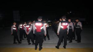 20251012_Personel-gabungan-Polresta-Balikpapan-dikerahkan-untuk-berjaga-pada-malam-minggu.jpg