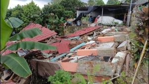 20251019_Kondisi-Rumah-Ambruk-di-Muara-Rapak.jpg20251018_Benelli-pamerkan-Napoleon-Bob-250.jpg20073035-bagian-dalam-terowongan-samarinda.jpg