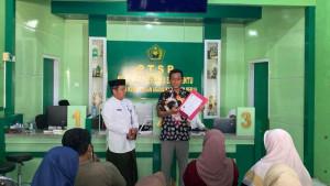 20251022_Calon-jamaah-haji-asal-Berau-terima-pelimpahan-porsi-haji.jpg