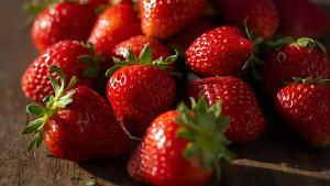 20251026_Buah-Stroberi.jpg