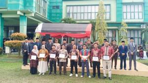 20251028_-delapan-pemuda-berprestasi-di-Bontang.jpg