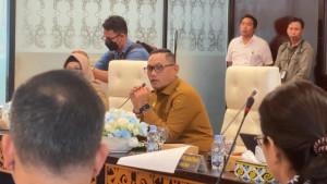 20251118-Wakil-Gubernur-Kaltim-Seno-Aji-Berbicara-Soal-Stunting.jpg