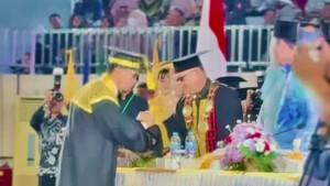 20252009_Rahmad-Masud-Wisuda.jpg