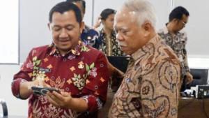 20252809_Bupati-PPU-Mudyat-Noor-dan-OIKN-Basuki-Hadimuljono.jpg