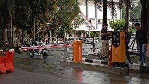 24062023-Parking-Gate-di-kawasan-Gelanggang-Olah-Raga-GOR-Segiri-di-Samarinda.jpg