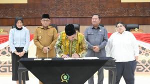 29072025_DPRD_Kaltim_Sahkan_Ranperda_Pertanggungjawaban_Pelaksanaan_APBD_2024__1_JPG.jpg