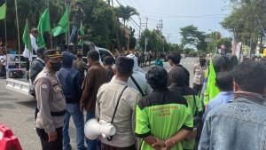 Aksi-buruh-di-bontang-2023.jpg