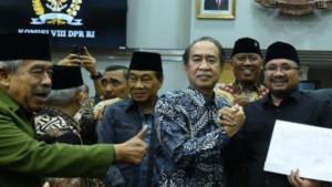 Berapa-Biaya-Haji-2023-DPR-Pemerintah-Sepakati-Biaya-Haji-Per-Jemaah-Rp-498-Juta-Cek-Rinciannya.jpg