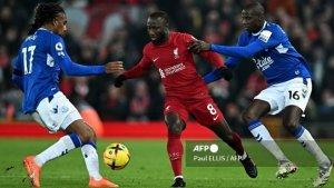 Gelandang-Liverpool-Naby-Keita-tengah-Terk.jpg