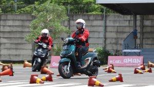 HONDA-STYLO.jpg