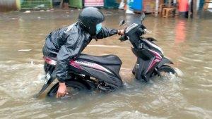 Motor-matik-terobos-banjir.jpg