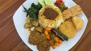 Nasi-Padang-Vegan-di-Cis-Culinary-Jalan-Mahendradatta-Selatan-Denpasar.jpg