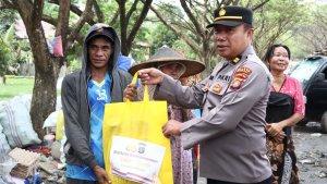 Polres-Berau-menggelar-kegiatan-pemberian-bantuan-sosial-bansos.jpg