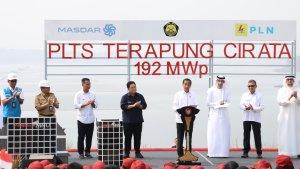 Presiden-Jokowi-Resmikan-PLTS-Terapung-Cirata.jpg
