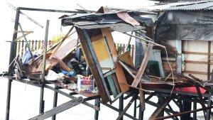 Rumah-pasangan-lanjut-usia-yakni-Surianto-60-beserta-istrinya-Samsiah-54.jpg