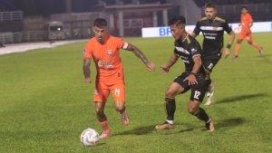 Stefano-Lilipaly-Cetak-3-Gol-ke-Gawang-Dewa-United.jpg