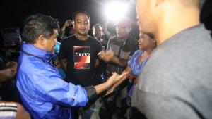 Suasana-negoisasi-yang-berjalan-cukup-alot-antara-warga-RT-37-Kelurahan-Manggar.jpg