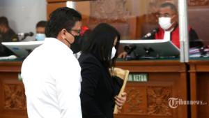Terdakwa-kasus-dugaan-pembunuhan-berencana-231222.jpg