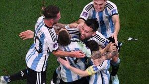Timnas-Argentina-vs-Australia-diwarnai-oleh-selebrasi-para-pemain-setelah-Lionel-Messi.jpg