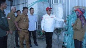 Wakil-Bupati-Kutai-Kartanegara-Rendi-Solihin-meninjau-lokasi-Program-Realisasi-Rumah-Produksi.jpg