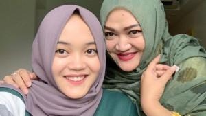 akhinya-mbah-mijan-ungkap-penerawangannya-soal-lina-sule-teddy-ini-reaksi-putri-delina-anak-sule.jpg