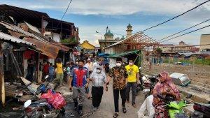 andi-harun-ke-pasar-segiri-samarinda.jpg