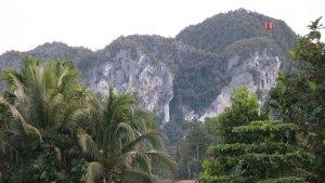bukit-batu-putih-diang-karing.jpg