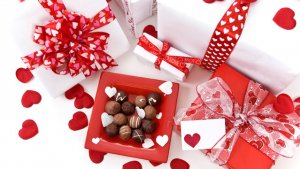 ilustrasi-hadiah-kado-valentine_20180214_075309.jpg