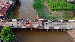 jembatan-di-desa-sebulu-ilir-kecamatan-sebulu.jpg