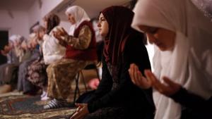 keluarga-muslim-bosnia_20160607_122052.jpg