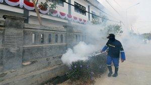pupuk-kaltim-kerahkan-9-unit-alat-fogging-1.jpg