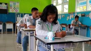 ujian-nasional-pelajar-sma-di-sangatta.jpg