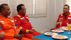wakil-kepala-skkmigas-nanang-abdul-manaf-memberi-apresiasi-kepada-pt-pertamina.jpg