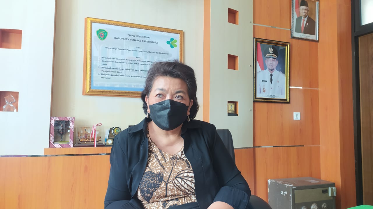 02-kepala-dinas-kesehatan-kabupaten-penajam-paser-utara-ppu-dr-jensje-grace-maksurat.jpg