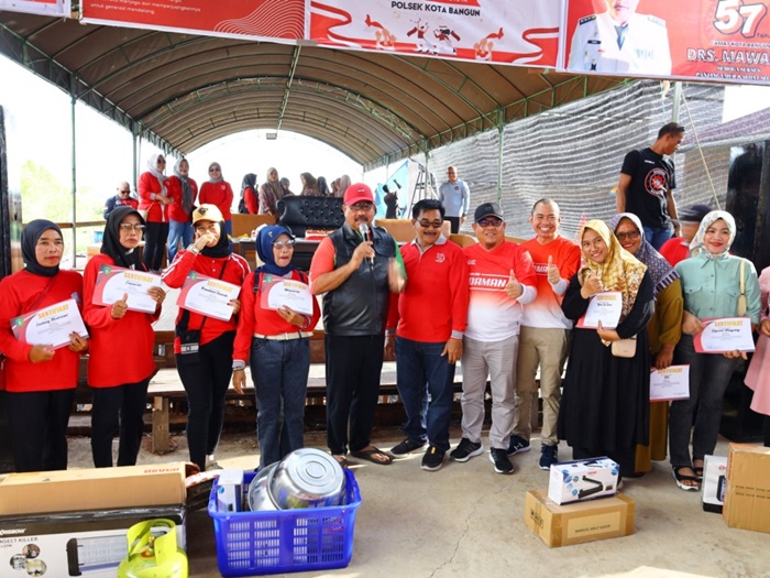 030923_serahkan_alat_pembuat_keripik_di_kota_bangun.jpg