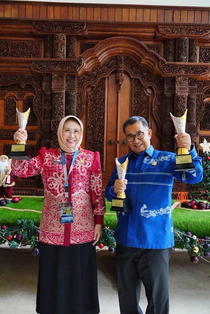 19122024_Kaltim_Borong_3_Anugerah_APBD_Awards_2024jpeg.jpg