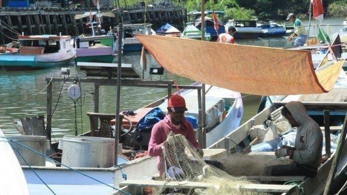 Puluhan Ribu Nelayan di Kutai Kartanegara Terima Bantuan BLT BBM